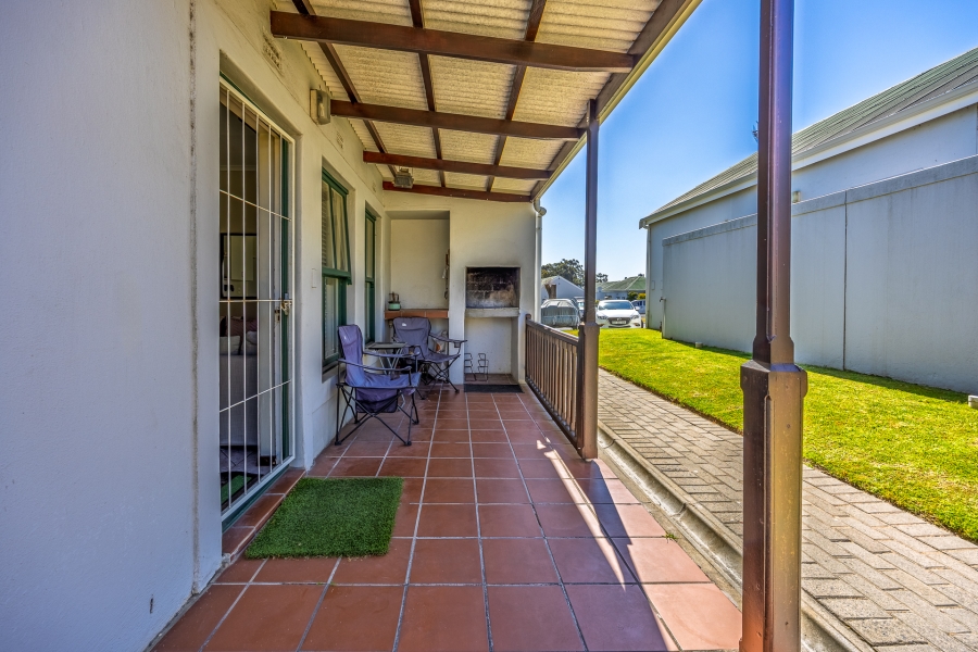2 Bedroom Property for Sale in Goedemoed Western Cape